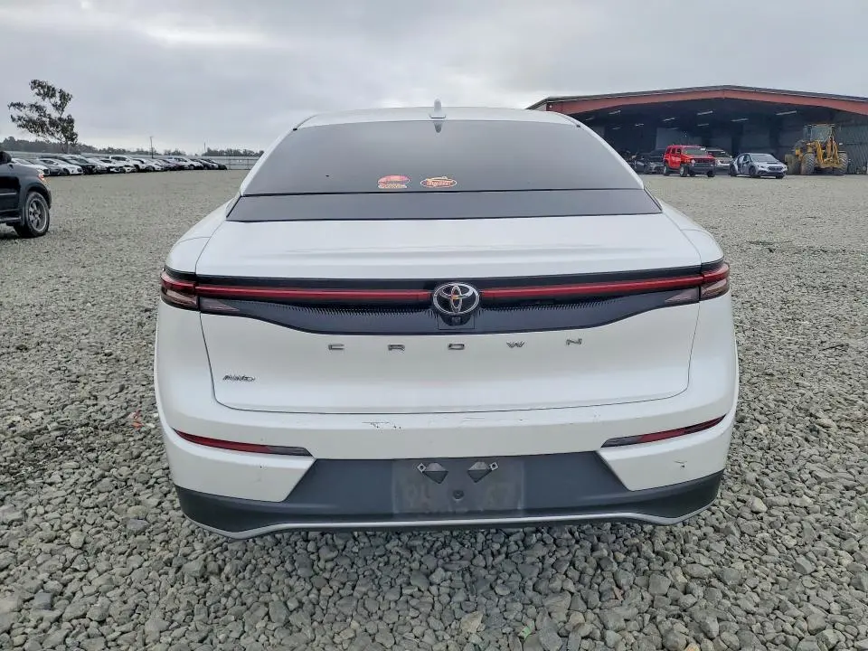 2023 TOYOTA CROWN XLE  