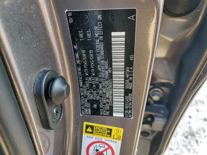 2016 TOYOTA HIGHLANDER LIMITED  