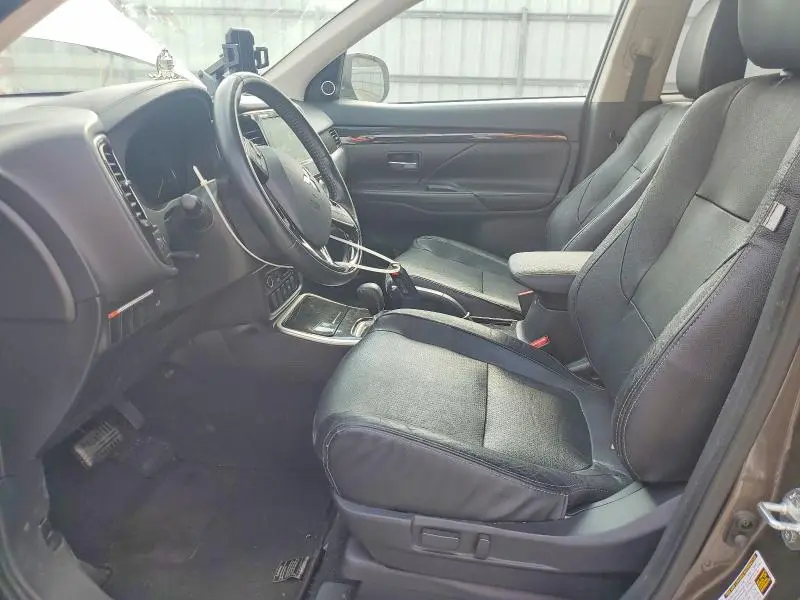 2018 MITSUBISHI OUTLANDER SE  