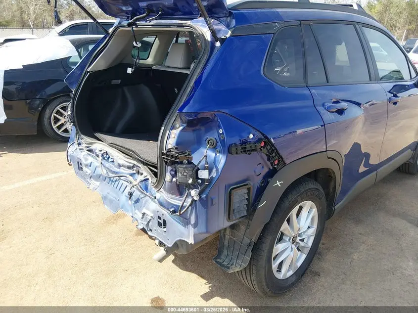 2025 TOYOTA COROLLA CROSS LE