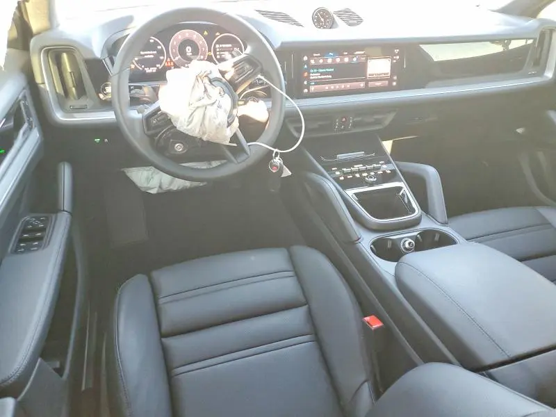 2025 PORSCHE CAYENNE COUPE  