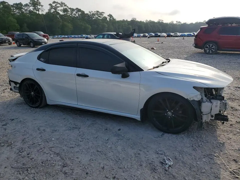 2021 TOYOTA CAMRY XSE V6  