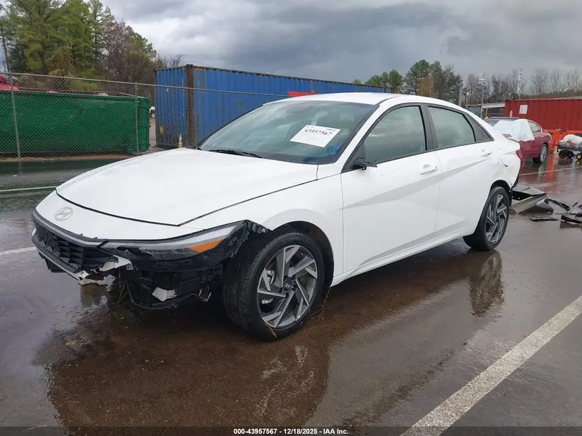 2025 HYUNDAI ELANTRA SEL SPORT