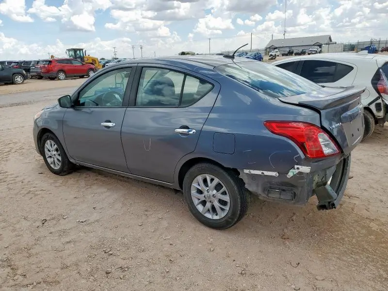 2018 NISSAN VERSA S  