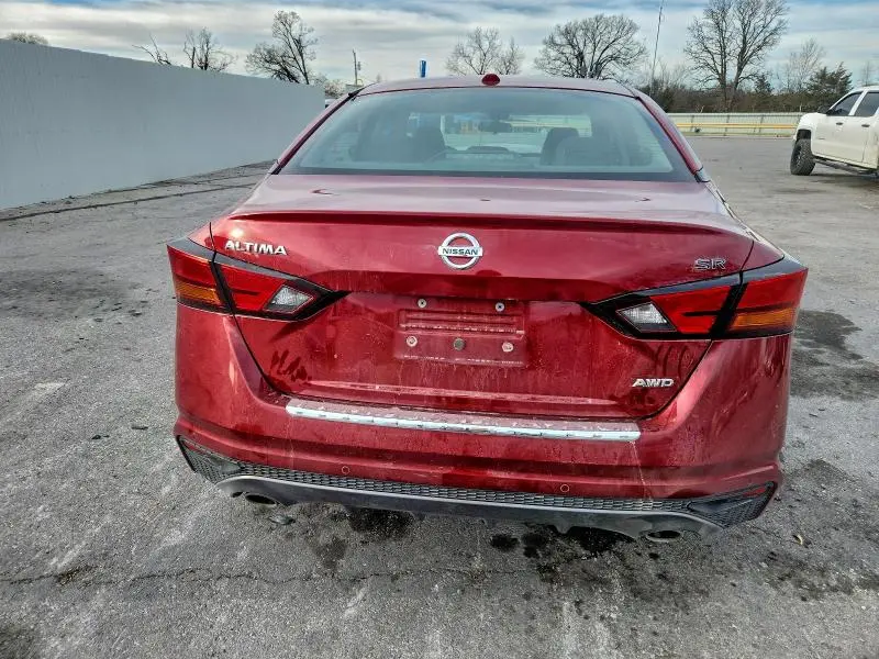 2020 NISSAN ALTIMA SR  
