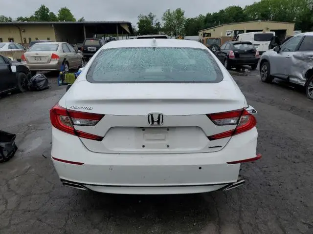 2018 HONDA ACCORD TOURING  