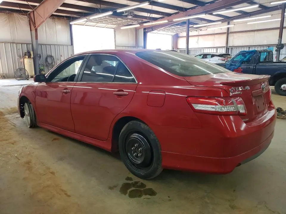 2011 TOYOTA CAMRY SE  