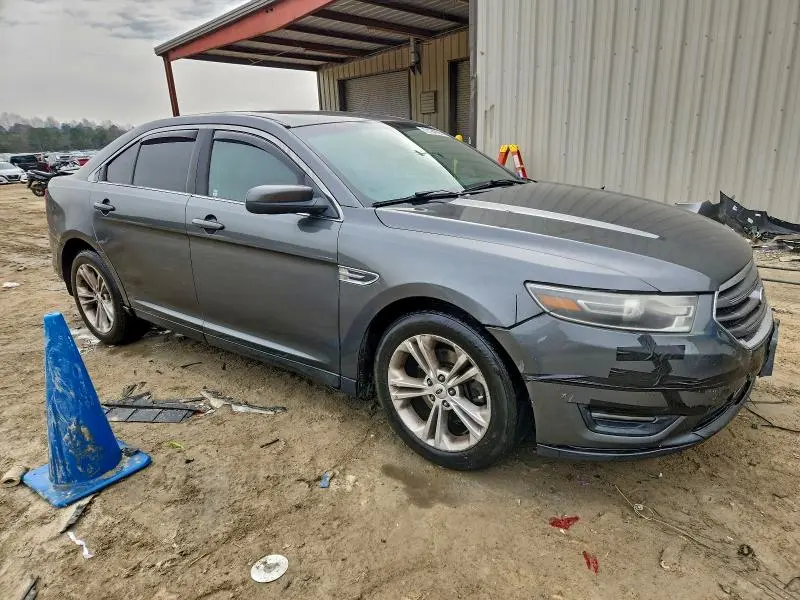 2016 FORD TAURUS SEL  