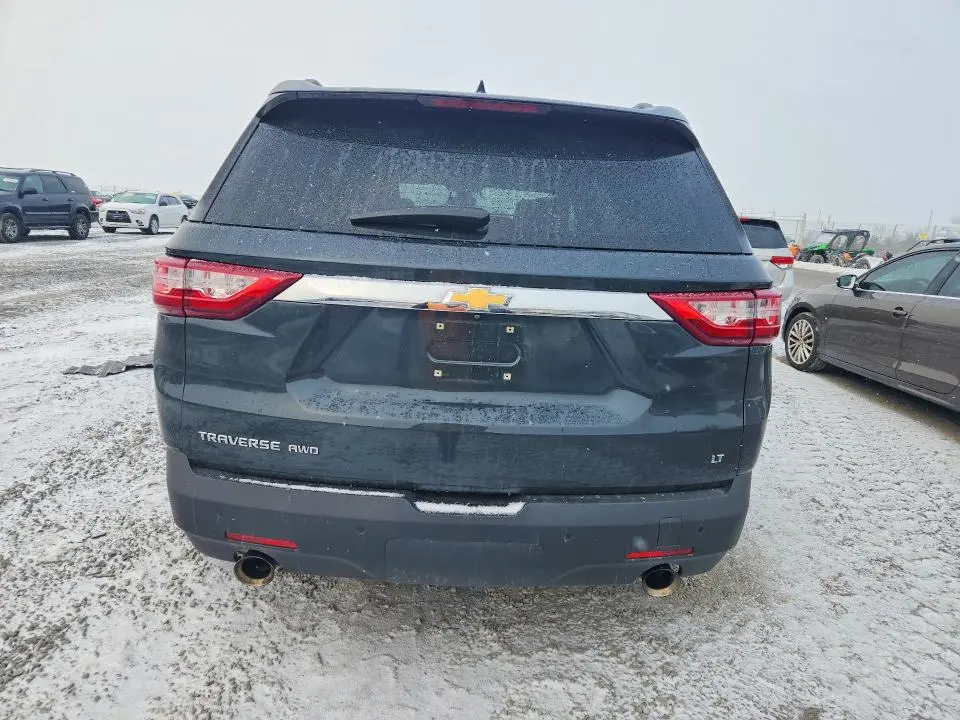 2021 CHEVROLET TRAVERSE LT  