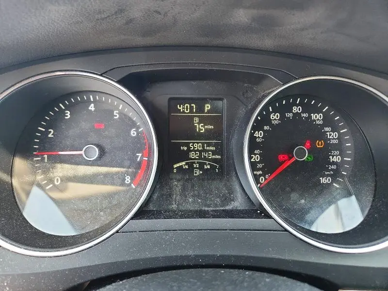 2015 VOLKSWAGEN JETTA SE  