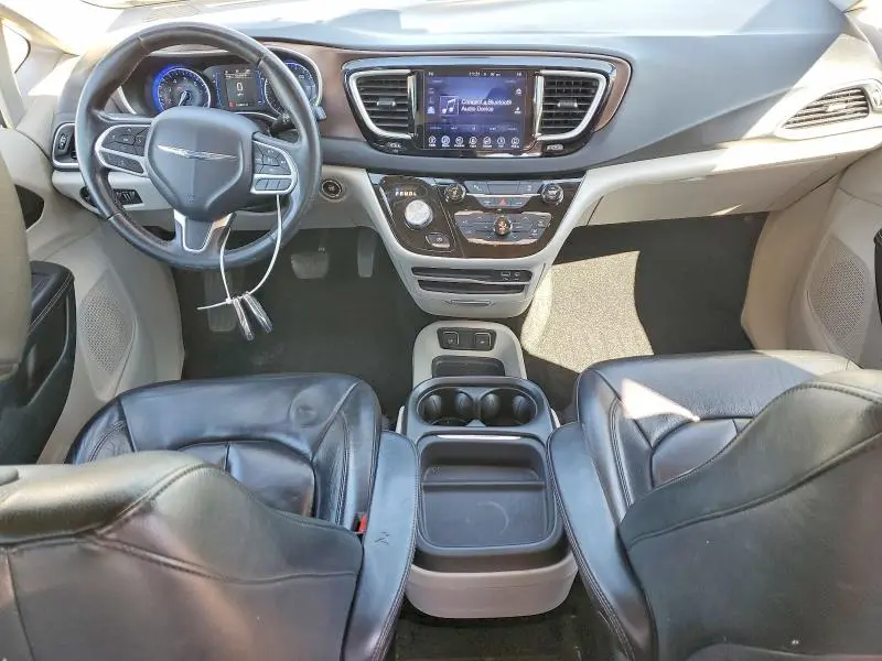 2017 CHRYSLER PACIFICA TOURING L  