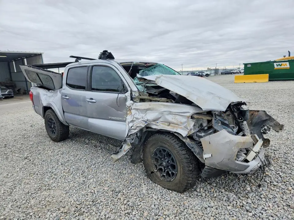 2019 TOYOTA TACOMA SR5 V6  