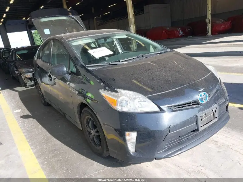 2014 TOYOTA PRIUS FOUR