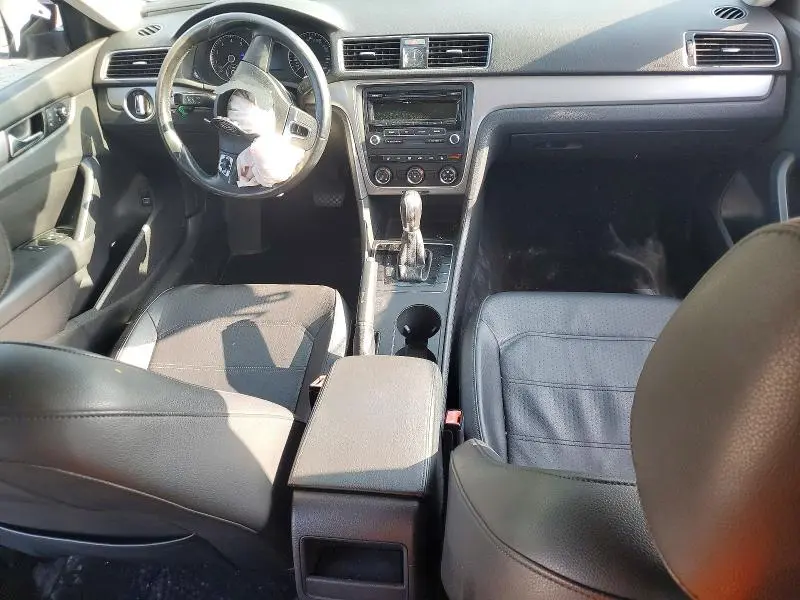 2014 VOLKSWAGEN PASSAT S  