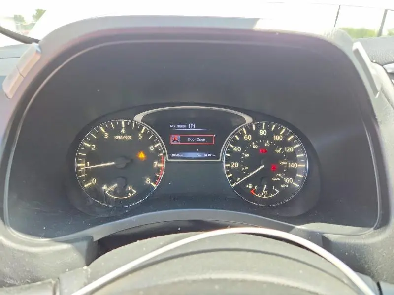 2017 NISSAN PATHFINDER SL  