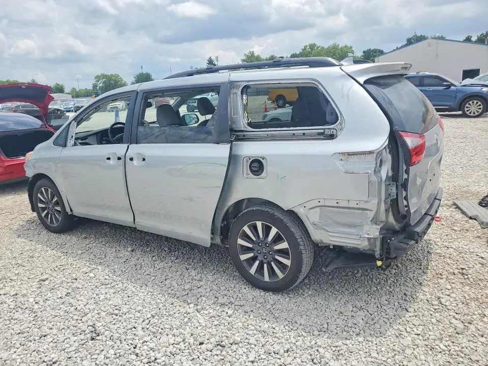 2020 TOYOTA SIENNA XLE 7-PASSENGER  