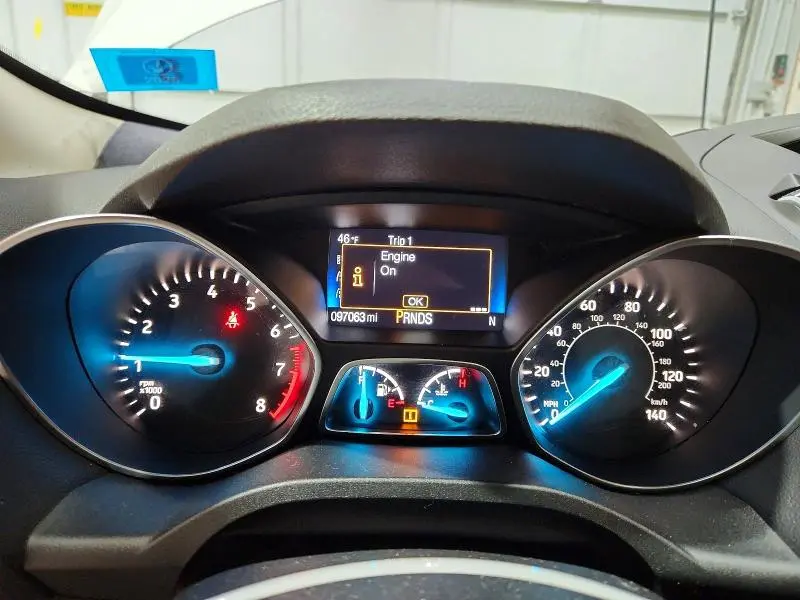 2017 FORD ESCAPE SE  