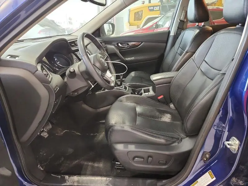 2017 NISSAN ROGUE SL  