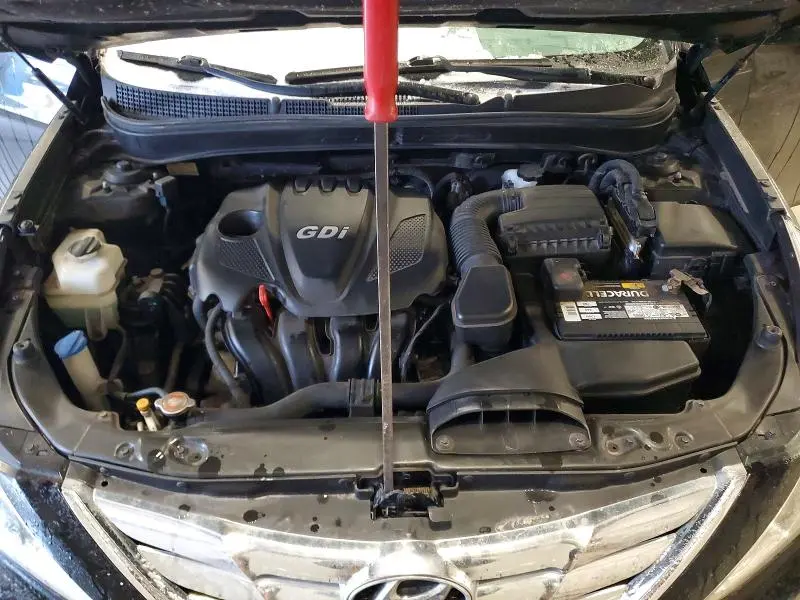 2011 HYUNDAI SONATA SE  