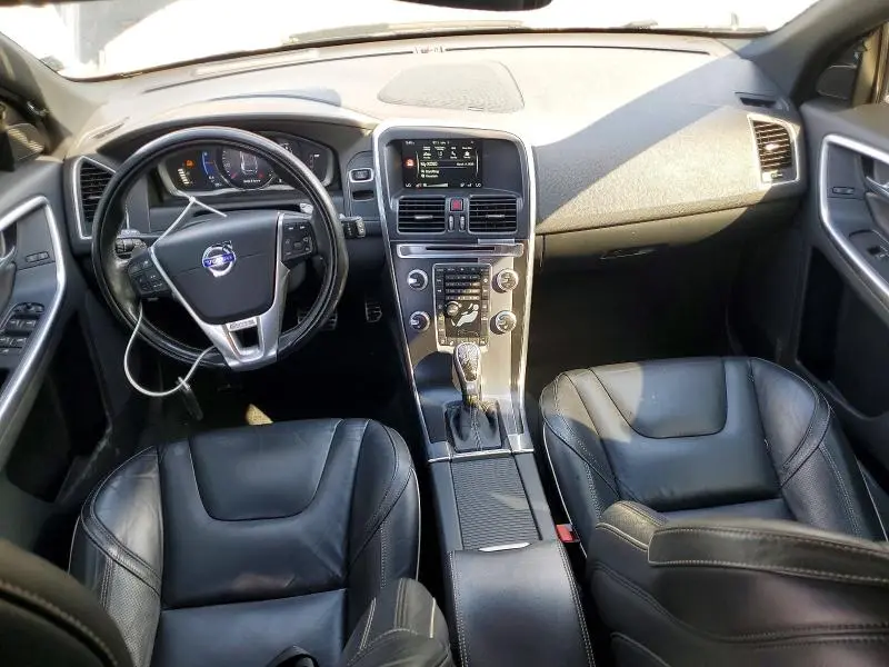 2016 VOLVO XC60 T5 PLATINUM  