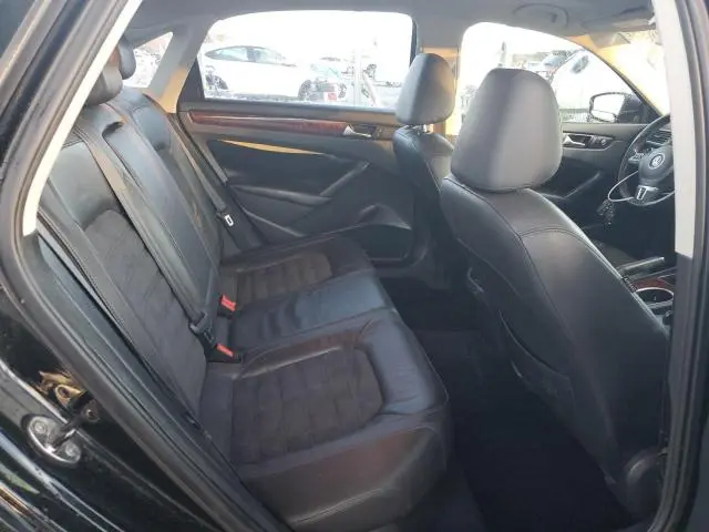 2013 VOLKSWAGEN PASSAT SEL  
