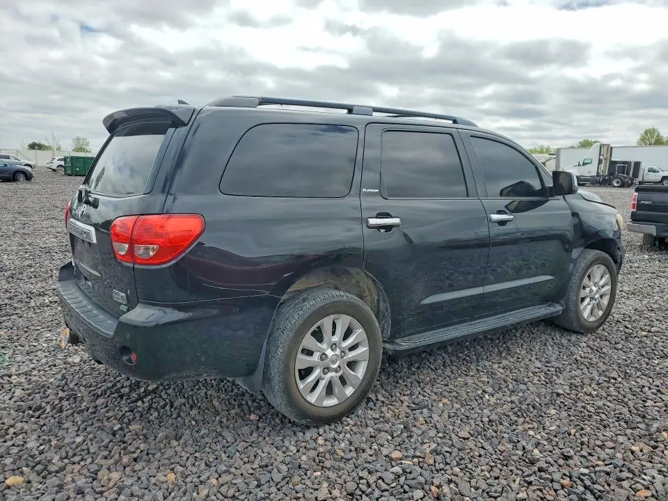 2010 TOYOTA SEQUOIA PLATINUM  