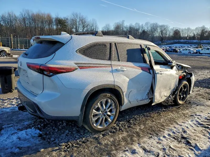 2020 TOYOTA HIGHLANDER LIMITED  