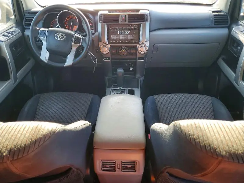 2011 TOYOTA 4RUNNER SR5  