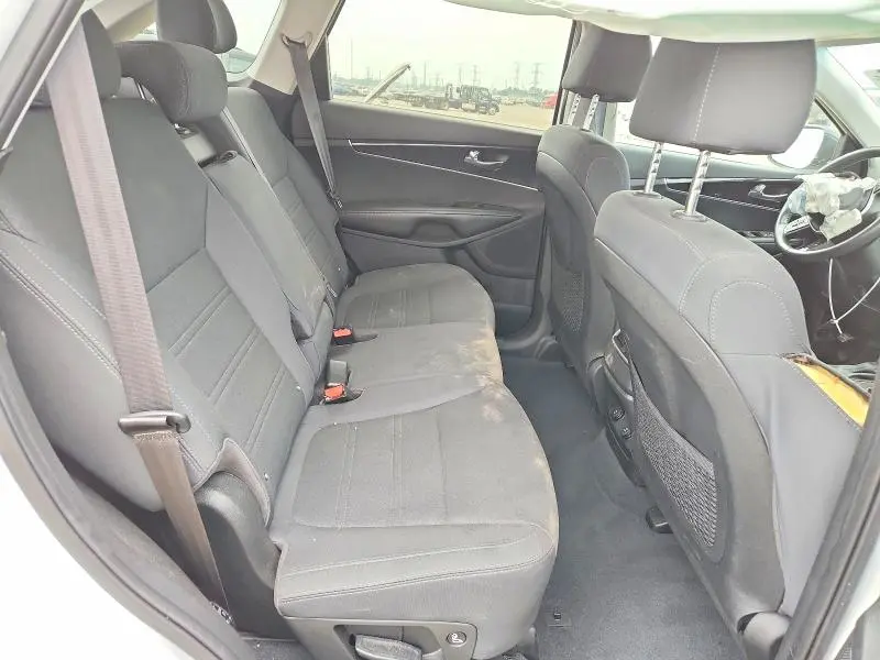 2020 KIA SORENTO S  