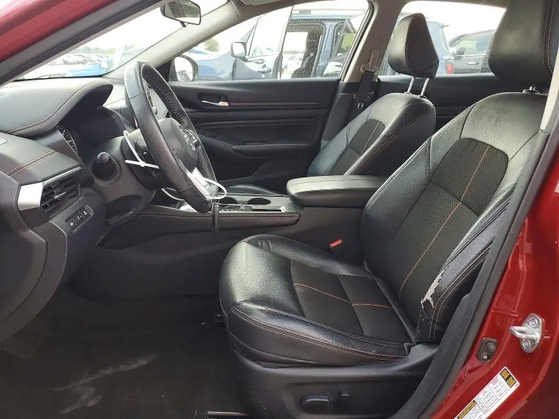 2022 NISSAN ALTIMA SR  