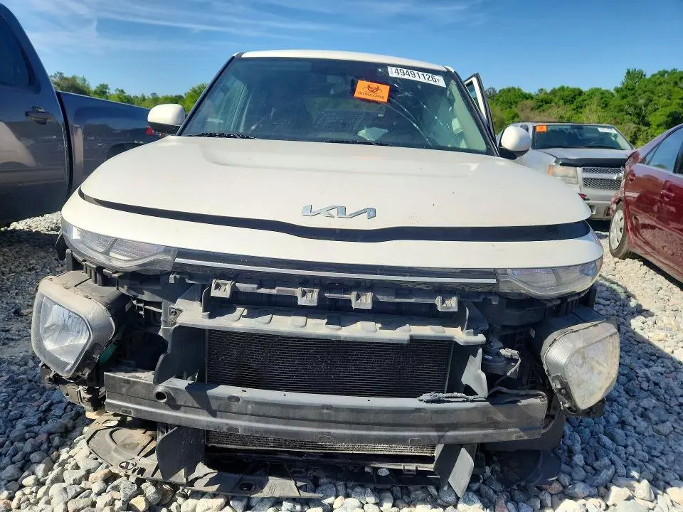 2022 KIA SOUL LX  