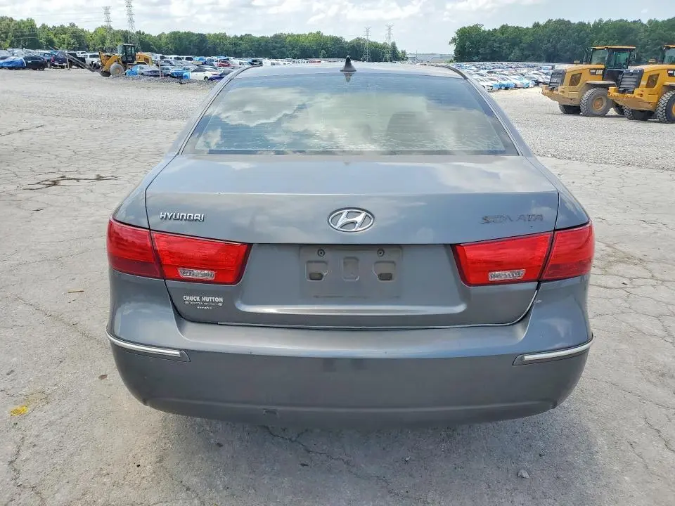 2010 HYUNDAI SONATA GLS  