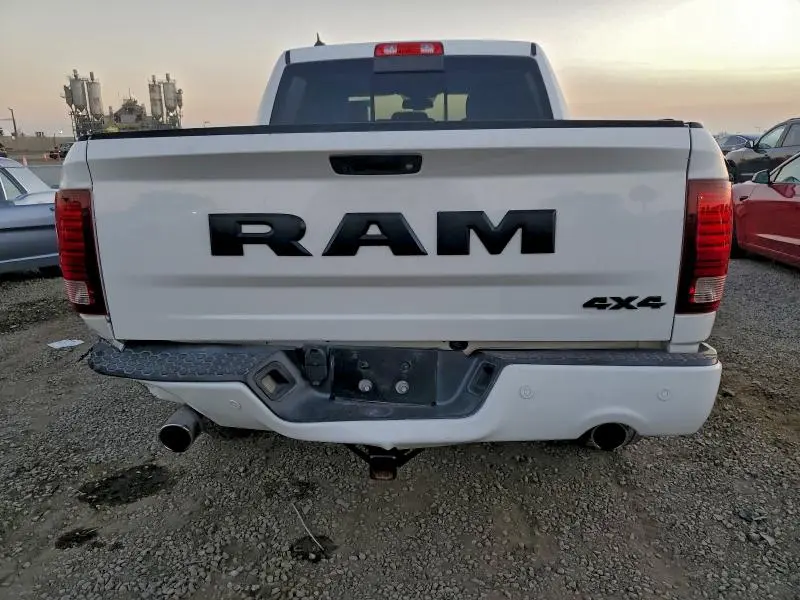 2018 RAM 1500 SPORT  