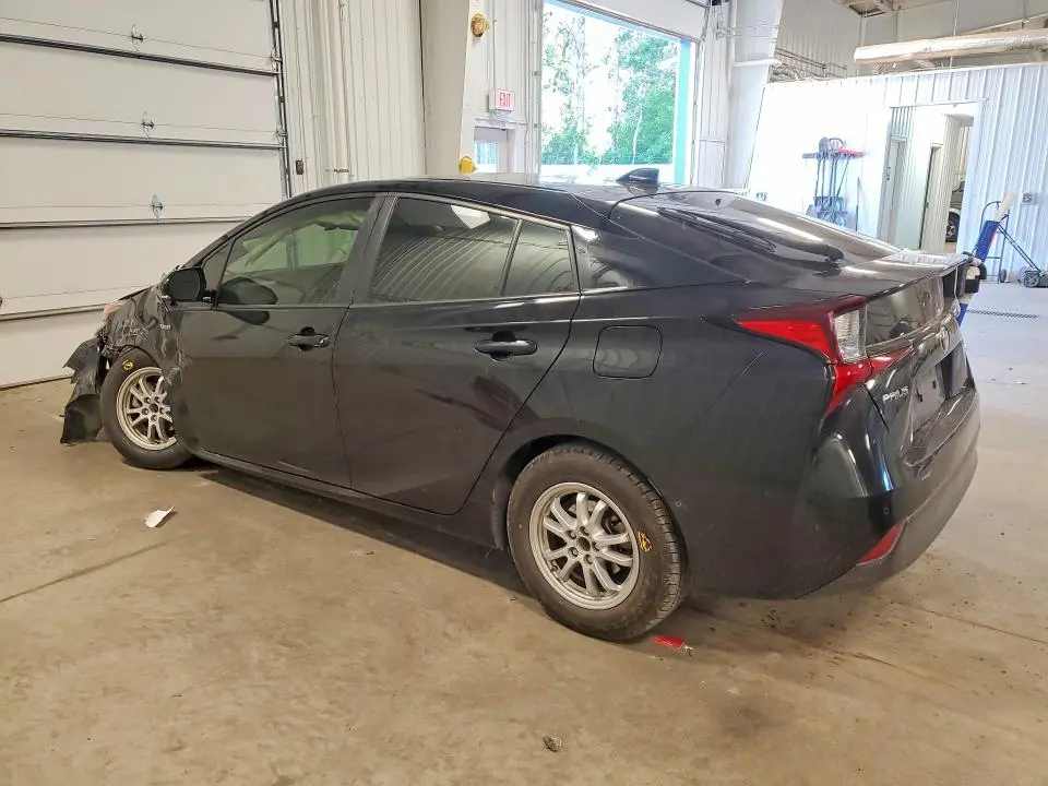 2020 TOYOTA PRIUS LE  