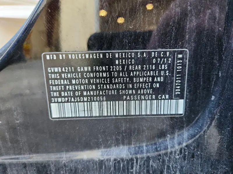2013 VOLKSWAGEN JETTA SE  
