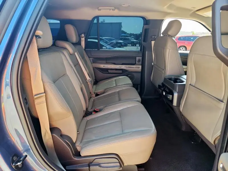 2019 FORD EXPEDITION XLT  