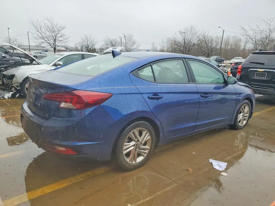 2019 HYUNDAI ELANTRA SEL  