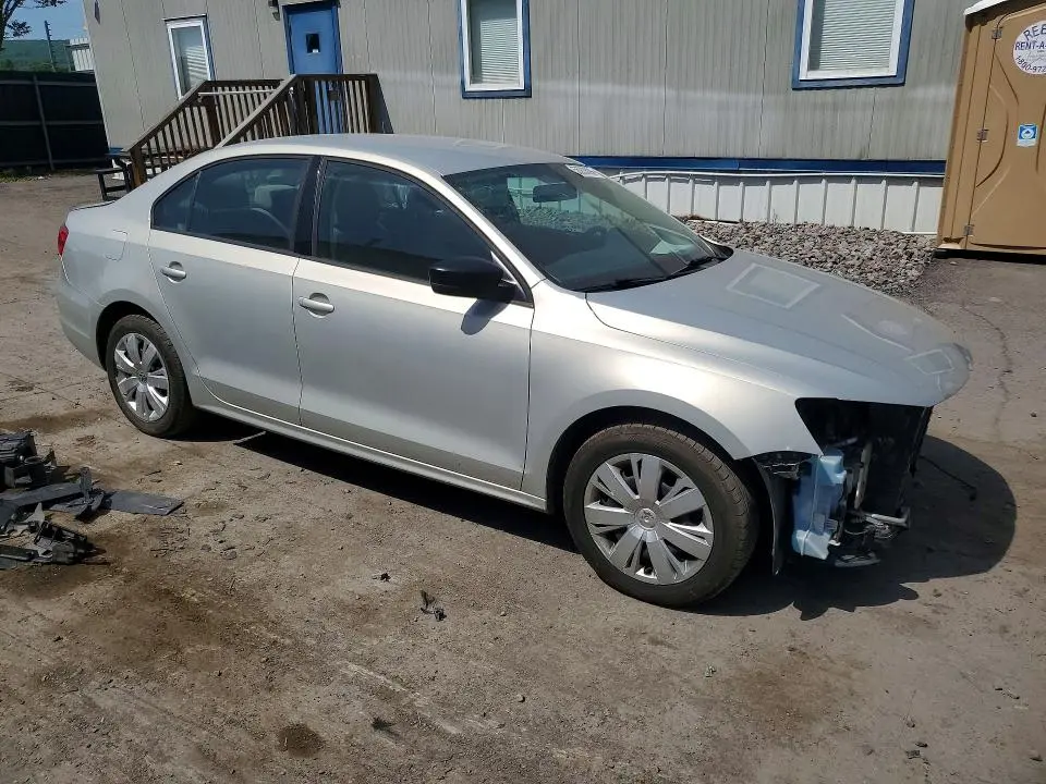 2012 VOLKSWAGEN JETTA BASE  