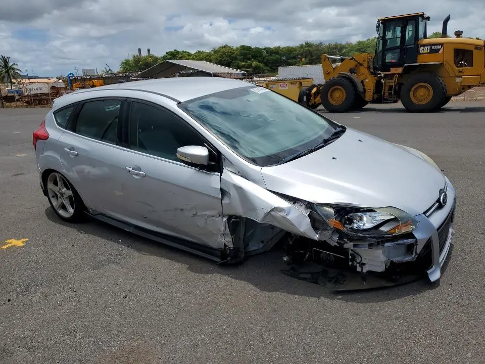 2014 FORD FOCUS TITANIUM  