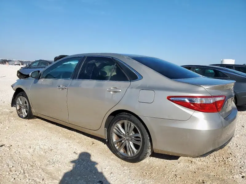 2016 TOYOTA CAMRY LE  