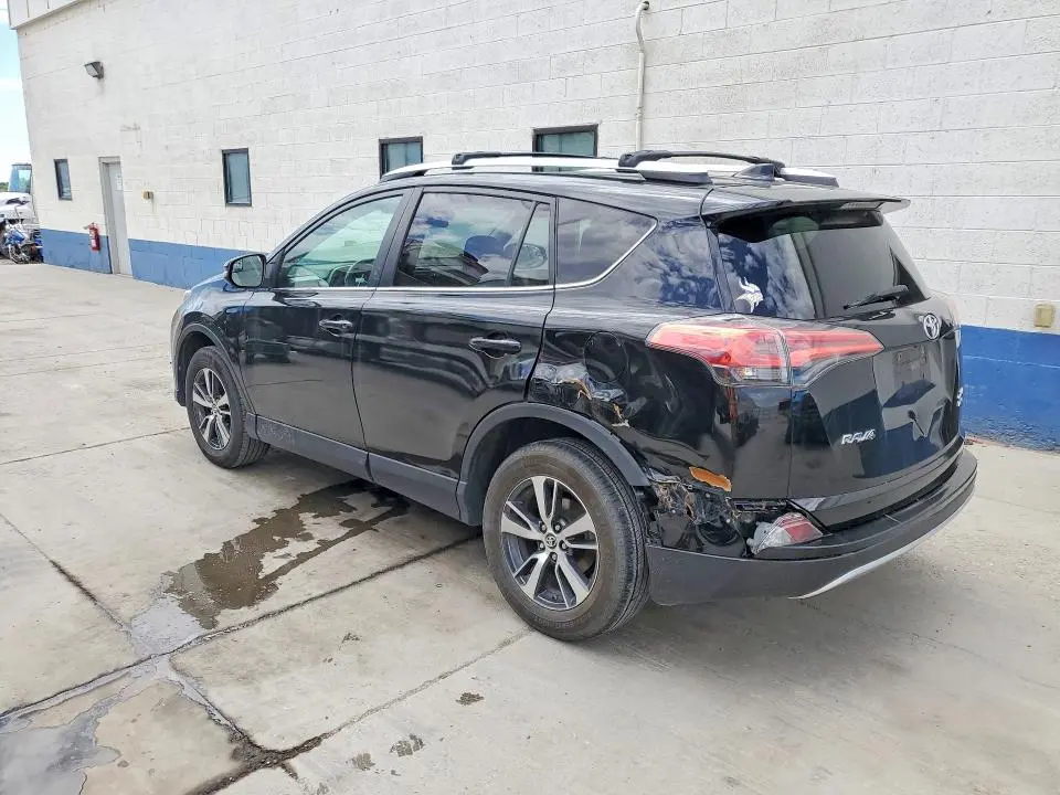 2016 TOYOTA RAV4 XLE  