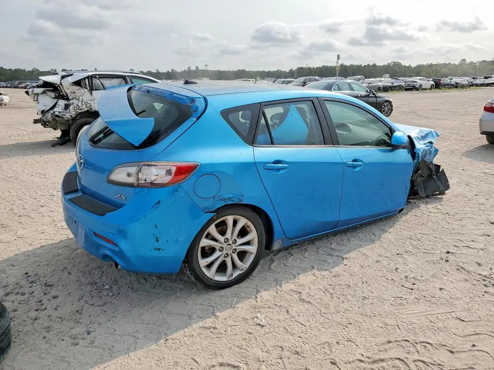 2011 MAZDA 3 S  
