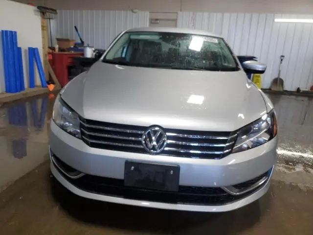 2015 VOLKSWAGEN PASSAT S  