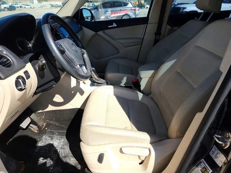 2016 VOLKSWAGEN TIGUAN S  