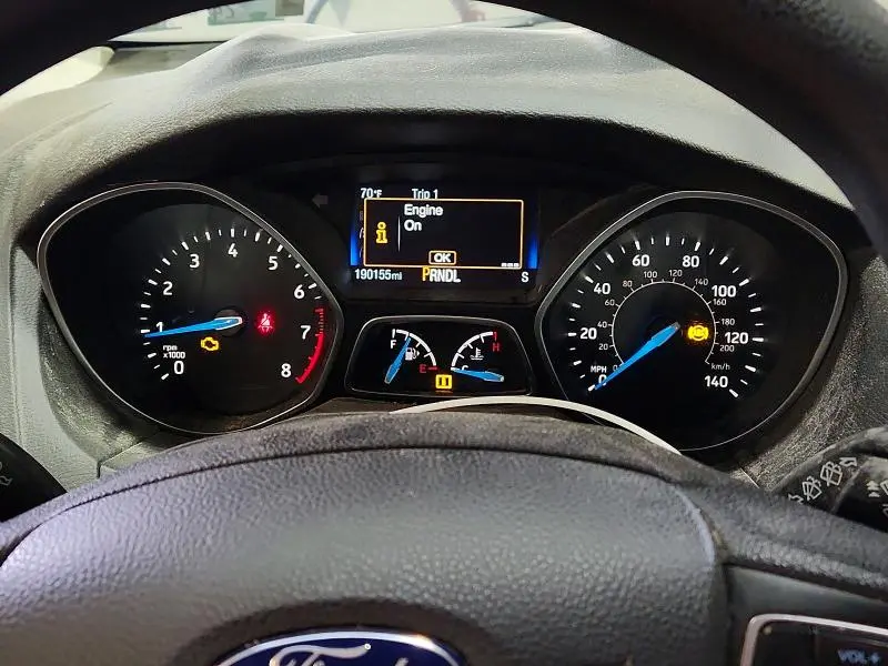2017 FORD FOCUS SE  