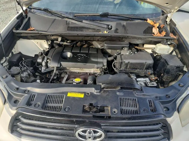 2010 TOYOTA HIGHLANDER BASE  