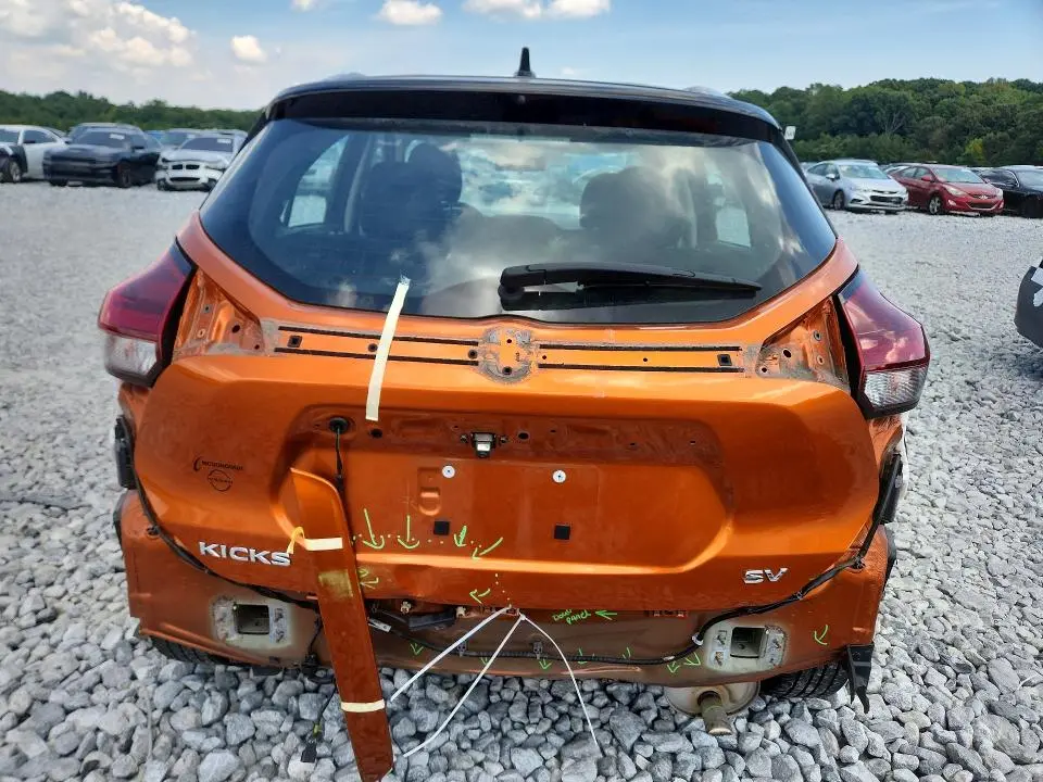 2023 NISSAN KICKS SV  