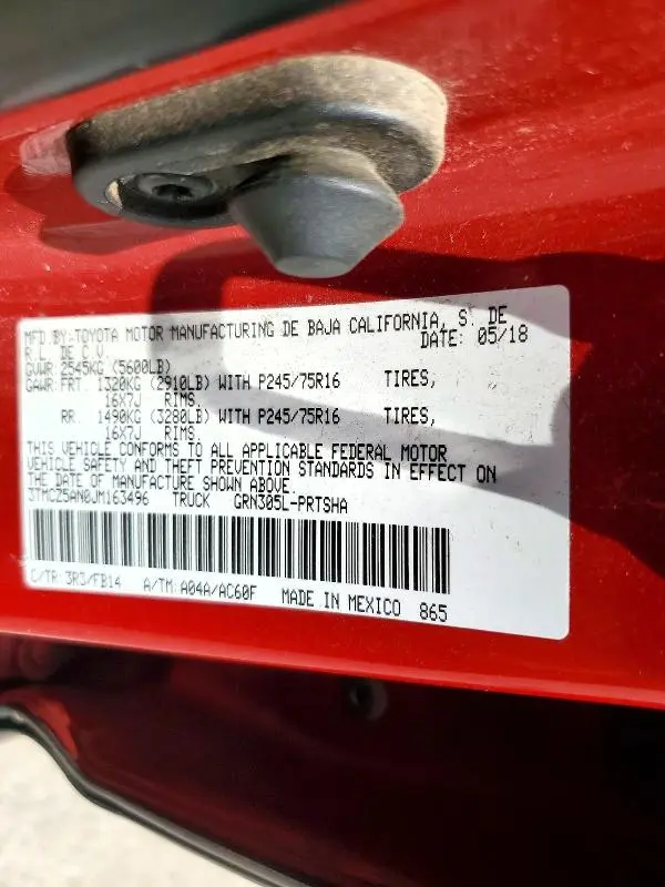 2018 TOYOTA TACOMA SR V6  
