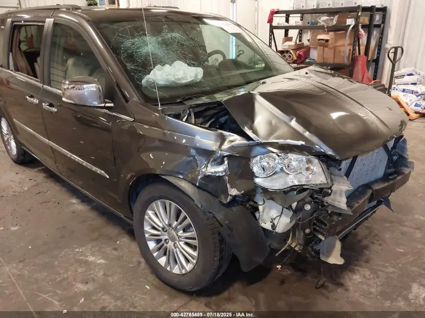 2016 CHRYSLER TOWN & COUNTRY TOURING-L