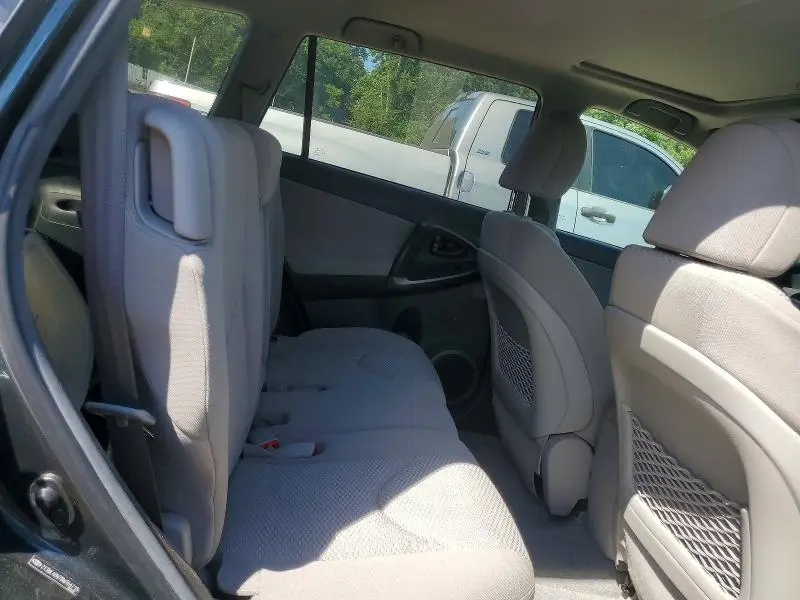 2011 TOYOTA RAV4 BASE  